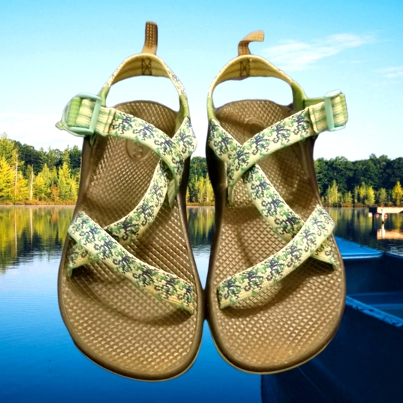 Chaco Shoes - Chaco Classic Sandals Size 6